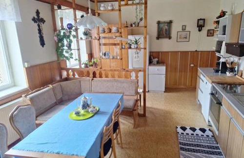 Cestice House | Chalupa u Potoka