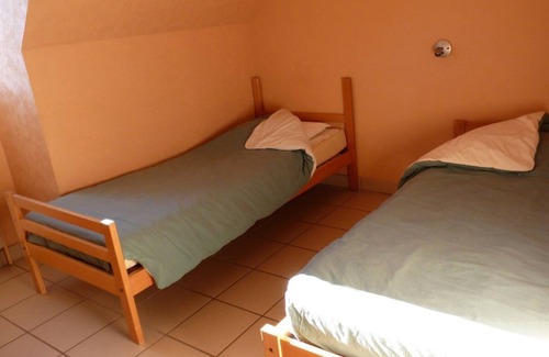 Pailherols House | Chambre 7-Twin room-Private Bathroom-Superior-Garden view