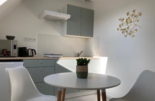 Poullan-sur-Mer Bed & Breakfast | Chambre-appartement d hôtes de Kermoal-cuisine et sdb privées