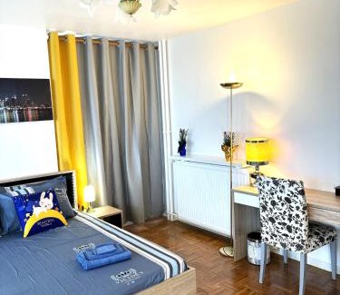 Quartier de la Chapelle House | Chambre Arena Porte La Chapelle