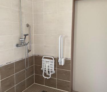 Bauge-en-Anjou Bed & Breakfast | Chambre au château de Grésillon