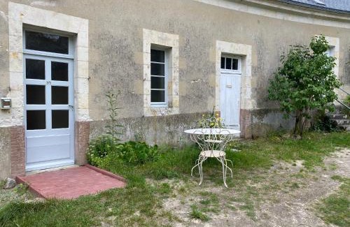 Bauge-en-Anjou Bed & Breakfast | Chambre au château de Grésillon