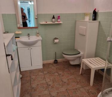Folelli Apartment | Chambre avec salle de bain