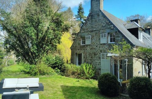 Athis-Val de Rouvre Bed & Breakfast | Chambre d'hôtes Côté Jardin