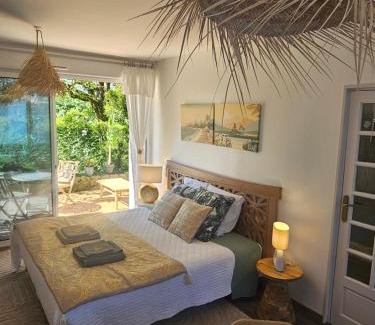 La Roche-sur-Yon Bed & Breakfast | Chambre d'hôte BALI avec parking
