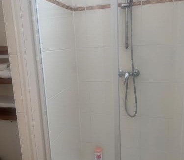 Brunoy House | Chambre d'hôte chez Kahi