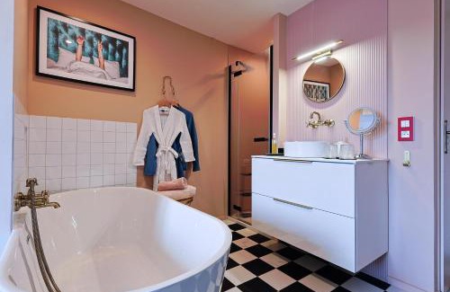 Le Pradet Bed & Breakfast | Chambre d'hôte luxe vue mer Miami