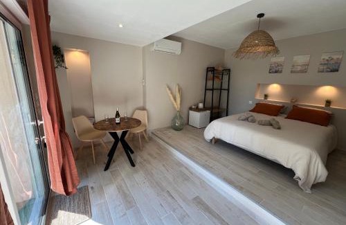 Salvagnac Bed & Breakfast | Chambre d'hôte Mélusine - Spa Illimité - Nature - Les Fées des Chênes