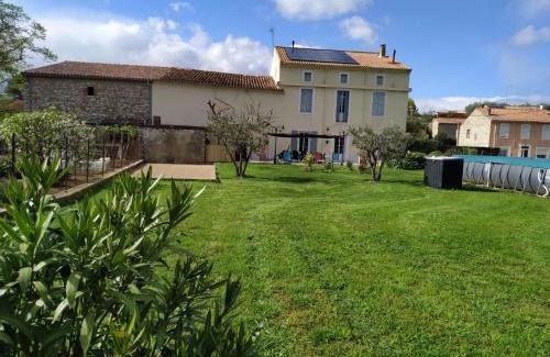 Pierrerue Bed & Breakfast | Chambre d'hôtes de LAMY 2