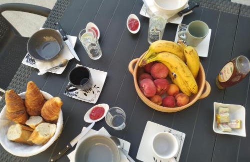 Pierrerue Bed & Breakfast | Chambre d'hôtes de LAMY 2