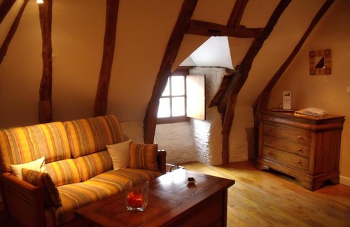 Salers Bed & Breakfast | Chambre d'Hôtes La Maison de Barrouze