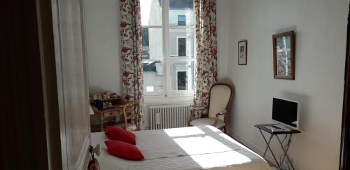 Downtown Angers Bed & Breakfast | Chambre d'Hôtes Marchand