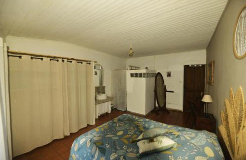 Mas Thibert Bed & Breakfast | Chambre d'hôtes Via Rhôna