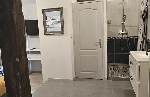 Neuville-de-Poitou Bed & Breakfast | Chambre d'Hote Familiale