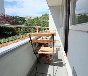 Quartier de la Maison-Blanche House | chambre double lumineuse Paris centre deux pas du métro