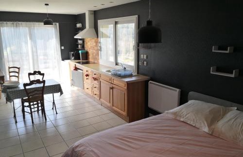 Notre-Dame-de-Sanilhac House | Chambre meublée avec vue panoramique à Périgueux