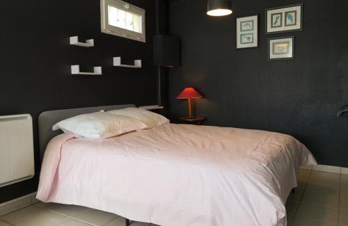 Notre-Dame-de-Sanilhac House | Chambre meublée avec vue panoramique à Périgueux