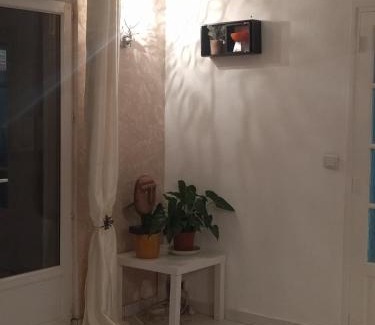 Stains House | Chambre Moon Ray proche Paris