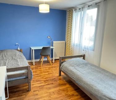 Fontenay-le-Fleury House | Chambre privée proche de Versailles