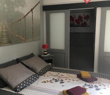 Avignon City Centre House | Chambre sur jardin secret - Avignon Centre - Climatisée