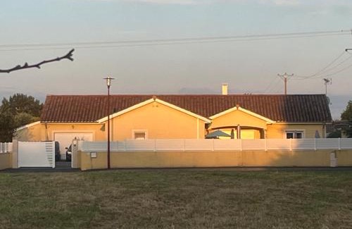 Creches-sur-Saone Bed & Breakfast | Chambres d'Hôtes chez Estelle