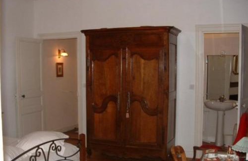 Montfort-le-Gesnois Bed & Breakfast | Chambres d'hôtes Le Pont Romain
