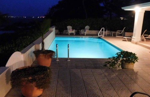 Rum Point Villa | Champagne Sunrise - Beachfront, Sunsets,Snorkel,Swim,Pool, walk to RumPoint