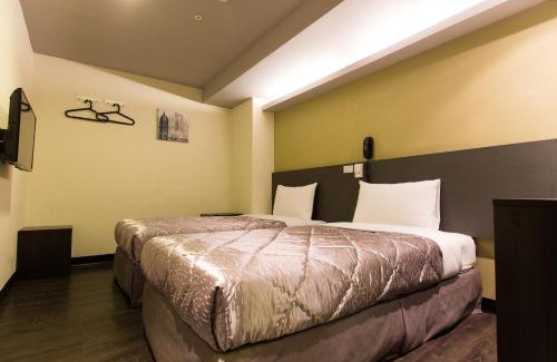 Central District Hotel | Chance Hotel