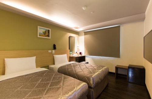 Central District Hotel | Chance Hotel