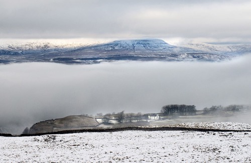 Giggleswick Cottage | CHANDLERS COTTAGE, pet friendly, with a garden in Settle