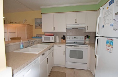 Ocean Isle Beach Condo | Channel Harbor 1 bedroom condo for 4, close to beach