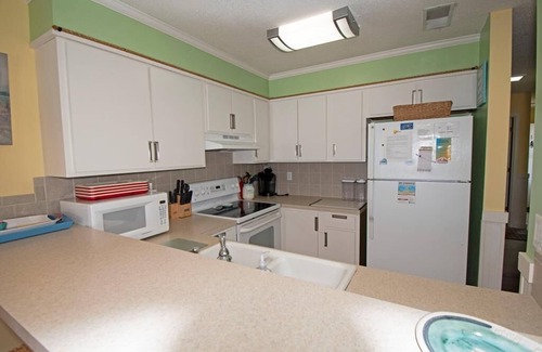 Ocean Isle Beach Condo | Channel Harbor 1 bedroom condo for 4, close to beach