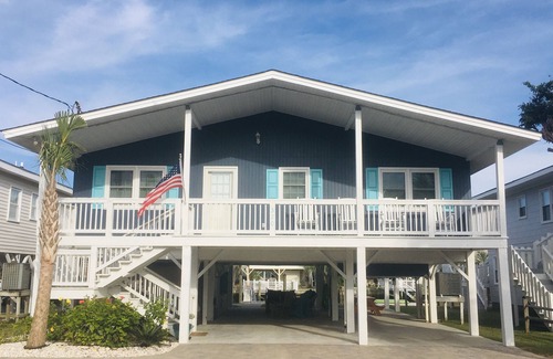 North Myrtle Beach House | Channel Home w/Saltwater Pool & Dock Just Steps to the Beach