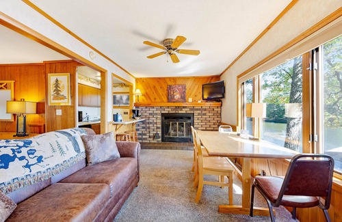 Eagle River House | Chanticleer Inn Villa 6