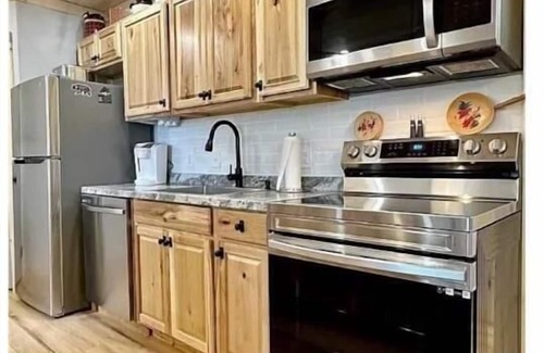 Beech Mountain Apartment | Chantilly Ice Lace Cabin