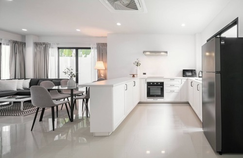 Sa Khu House | Chao Wilai Residence | Naiyang Beach | HKT Airport