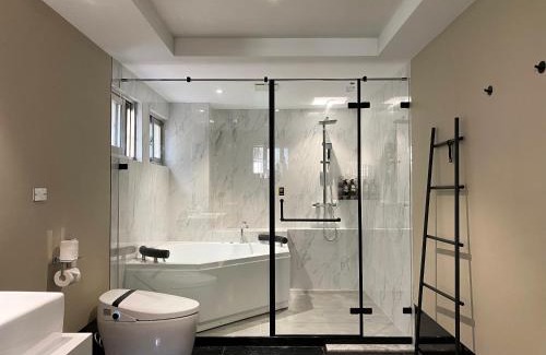 Tainan City Centre Apartment | Chapter 127