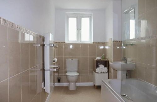 Rushmoor District Apartment | Chapter House
