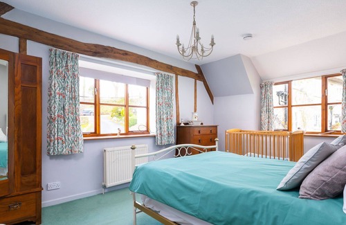 Axminster Cottage | Character 3 bed thatched cottage within the Blackdown Hills and near the Jurassic Coast, takes 4 dog