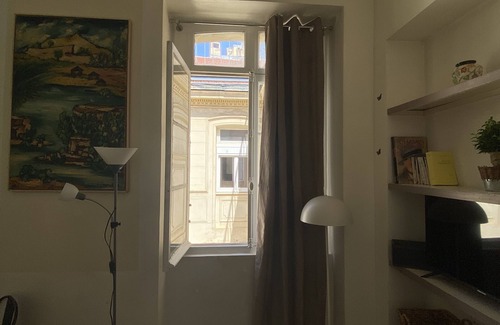 Saint-Jean Apartment | Character apartment in a luxury building in the hyper center