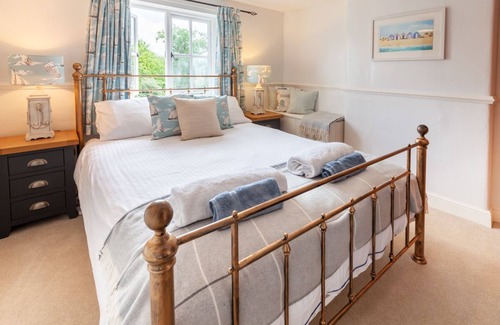 Aldborough Cottage | Character cottage in a beautiful North Norfolk village only 8 miles to the coast