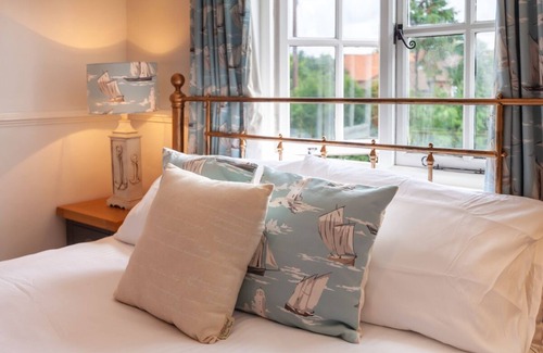 Aldborough Cottage | Character cottage in a beautiful North Norfolk village only 8 miles to the coast