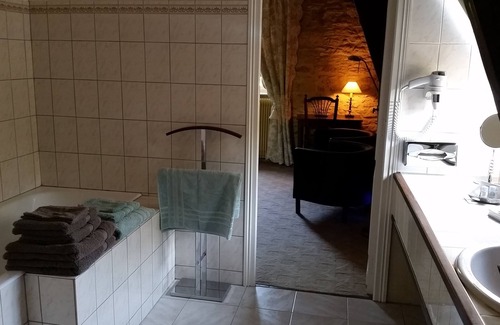 Saint-Genies House | Character mansion in Dordogne. Park, swimming pool, private parking, wifi.