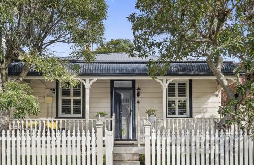 Rozelle House | Character on Cook Street