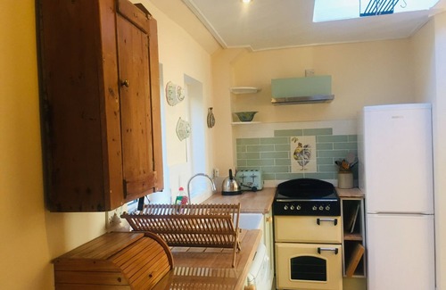 Lostwithiel Cottage | Characterful cottage with pool and pet friendly!