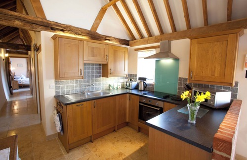 Pulborough Cottage | Characterful barn conversion on working farm.