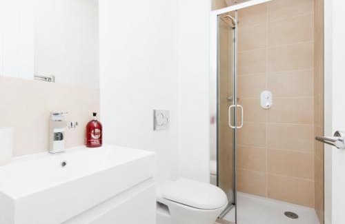 Salcombe House | Charborough House Apt 3