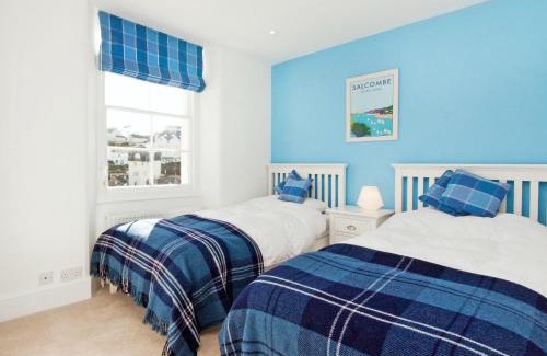 Salcombe House | Charborough House Apt 3