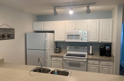 Charlevoix Condo | Charlevoix Country Club Condo - Relaxing and Peaceful