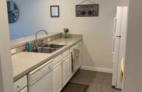 Charlevoix Condo | Charlevoix Country Club Condo - Relaxing and Peaceful